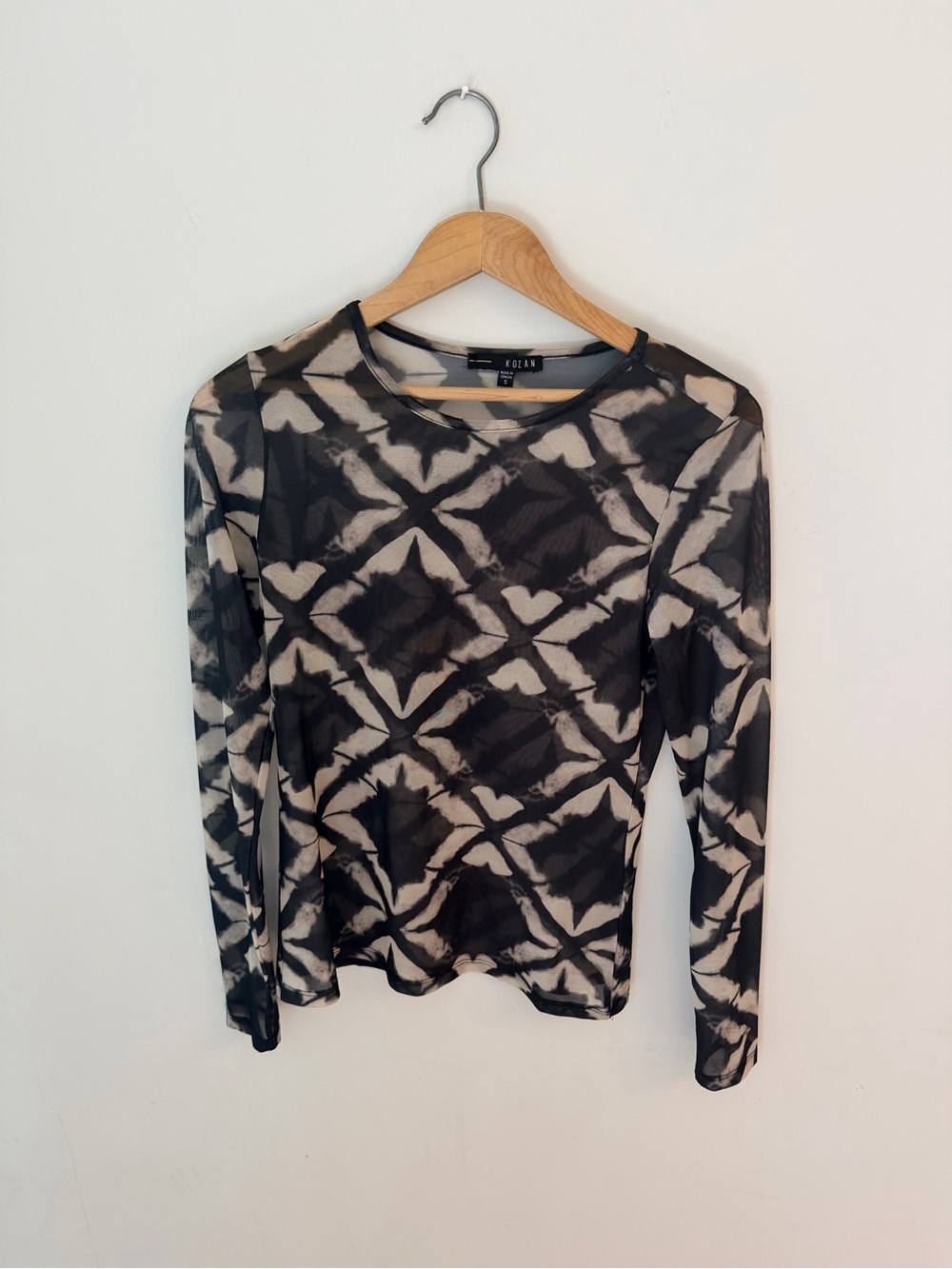 KOZAN Black & Cream Long-Sleeve Patterned Mesh Tee